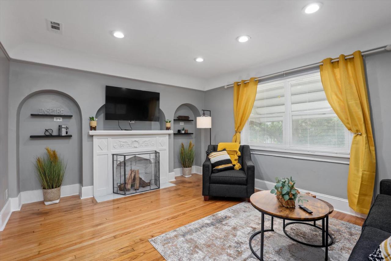 Modern & Cozy East Side Gem ~ Queen Beds ~ Parking Detroit Exterior photo