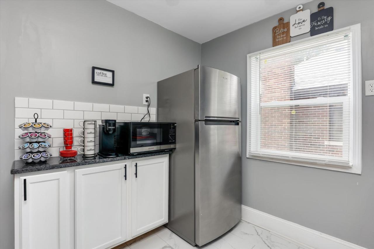 Modern & Cozy East Side Gem ~ Queen Beds ~ Parking Detroit Exterior photo