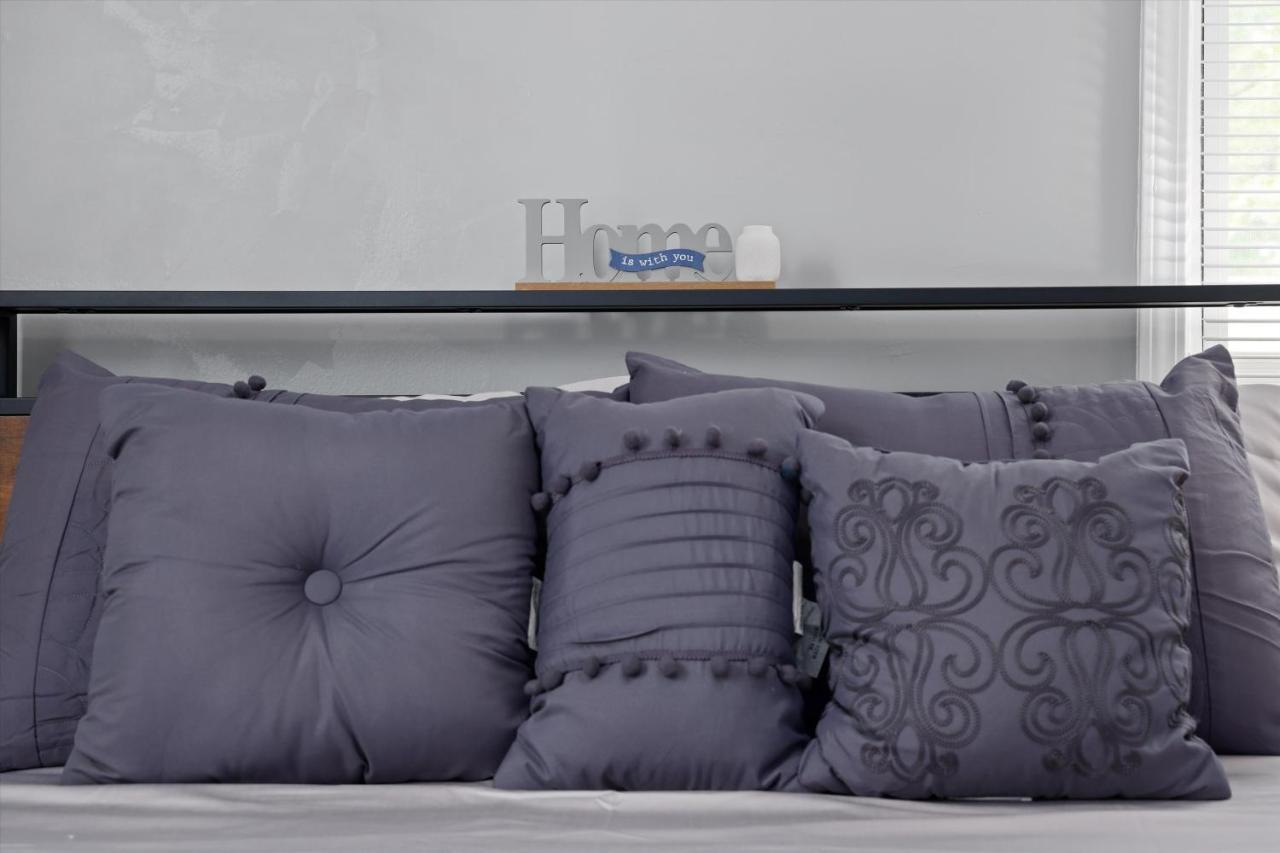 Modern & Cozy East Side Gem ~ Queen Beds ~ Parking Detroit Exterior photo